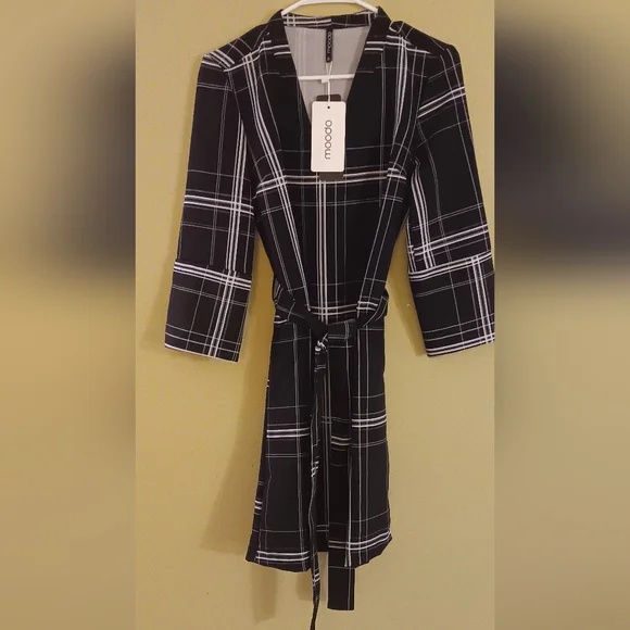 Moodo Womans Tie At Waist dress, M, Black/white, P2P 17.5, L 30", NWT - Picture 1 of 8